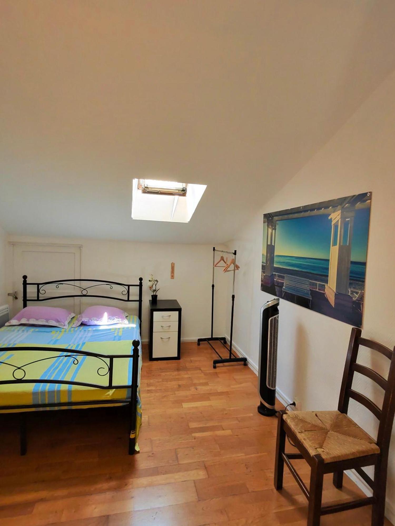 Jolie Privee Centre-ville Hostel